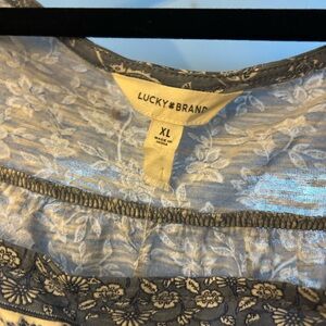 Lucky Brand Gray and White Floral Scoop Neck Top